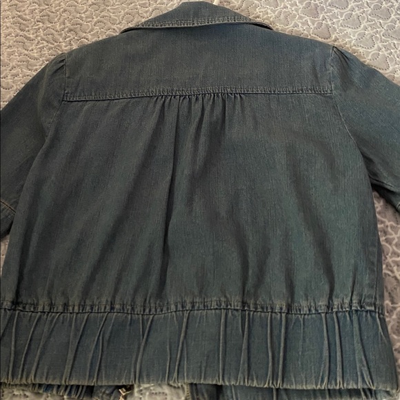 Size medium Wet Seal Jean Jacket - Picture 6 of 6